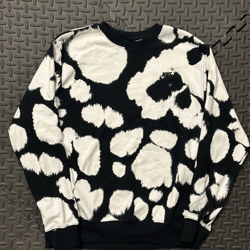 Polka Dot Men’s Nike Medium Streetwear Crewneck Sweatshirt